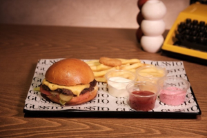 KİDS KÖFTE BURGER